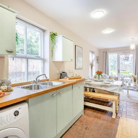 2 Bed In Oc-p32645 *